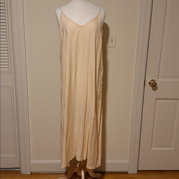 Tolani Multicolor Long Sleeve Maxi Dress - Picture 10 of 15